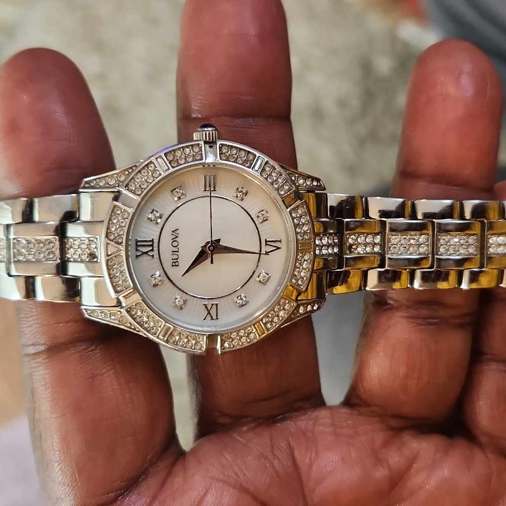 Bulova watch - Picture 4 of 5